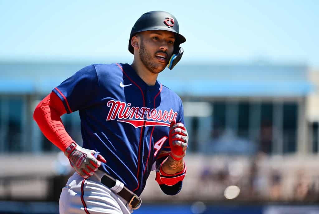 Cardinals Fan Makes Joke About The Carlos Correa Saga