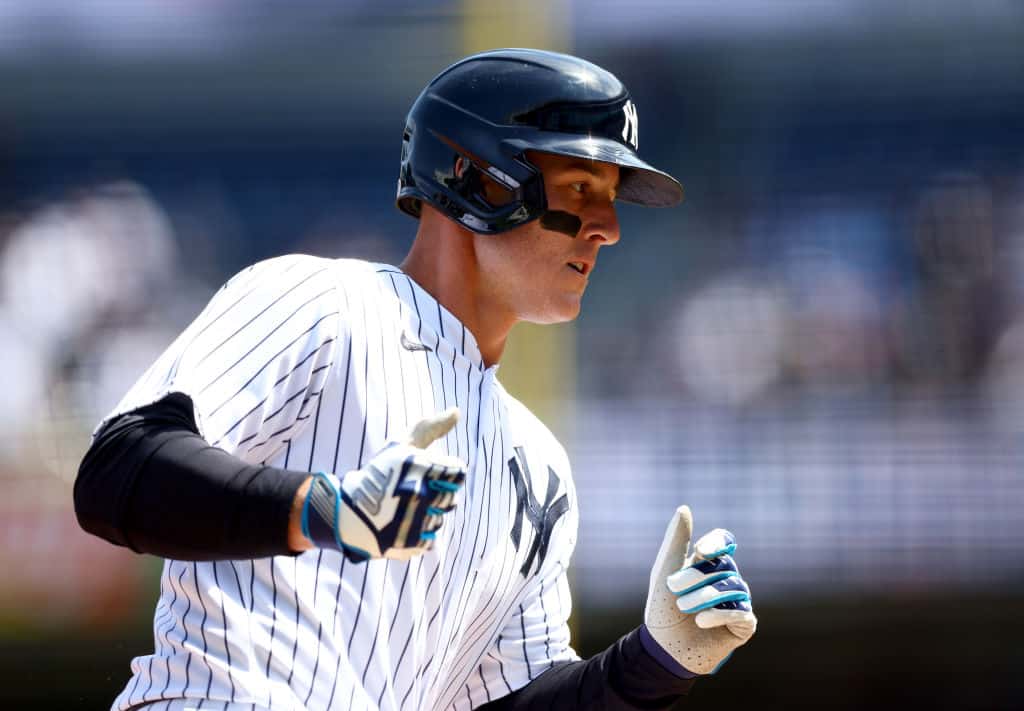 Anthony Rizzo Is Hitting Home Runs For A Great Cause
