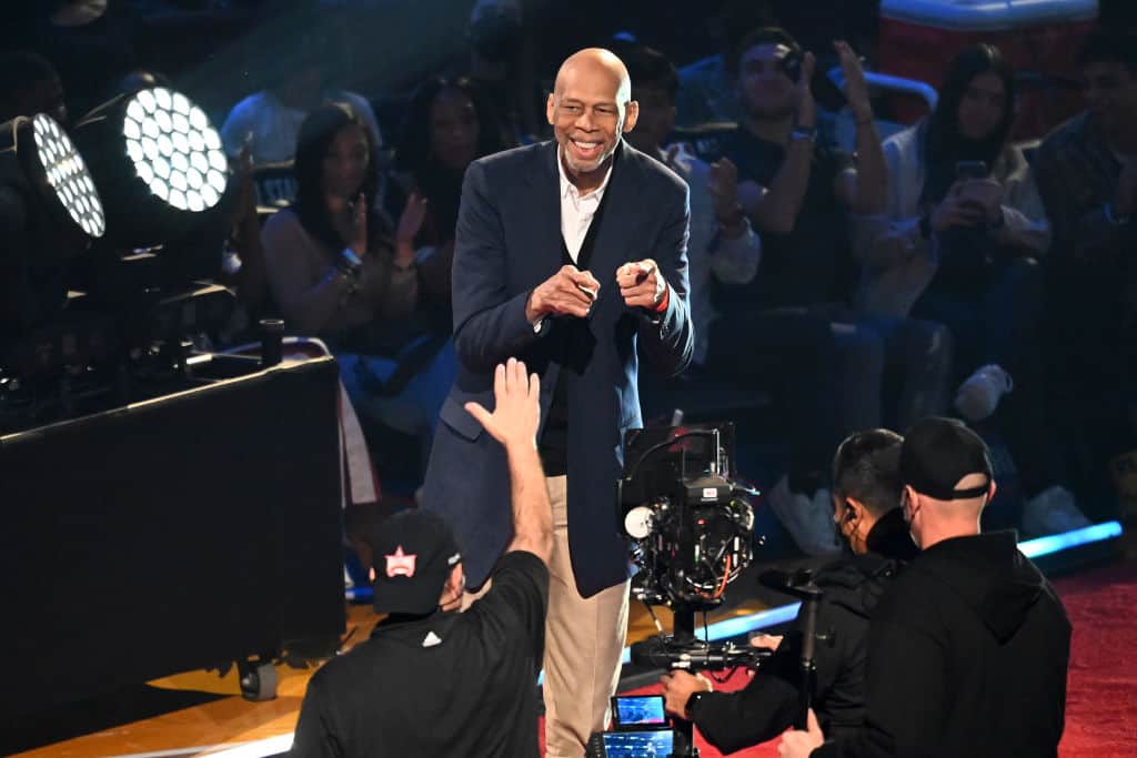 Lakers Legend Shows Off His Signature Shot