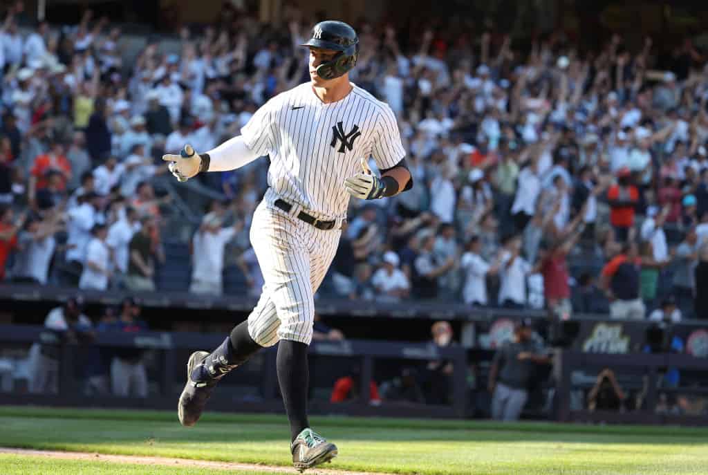 Video Shows How Aaron Judge Has Fans Everywhere He Goes