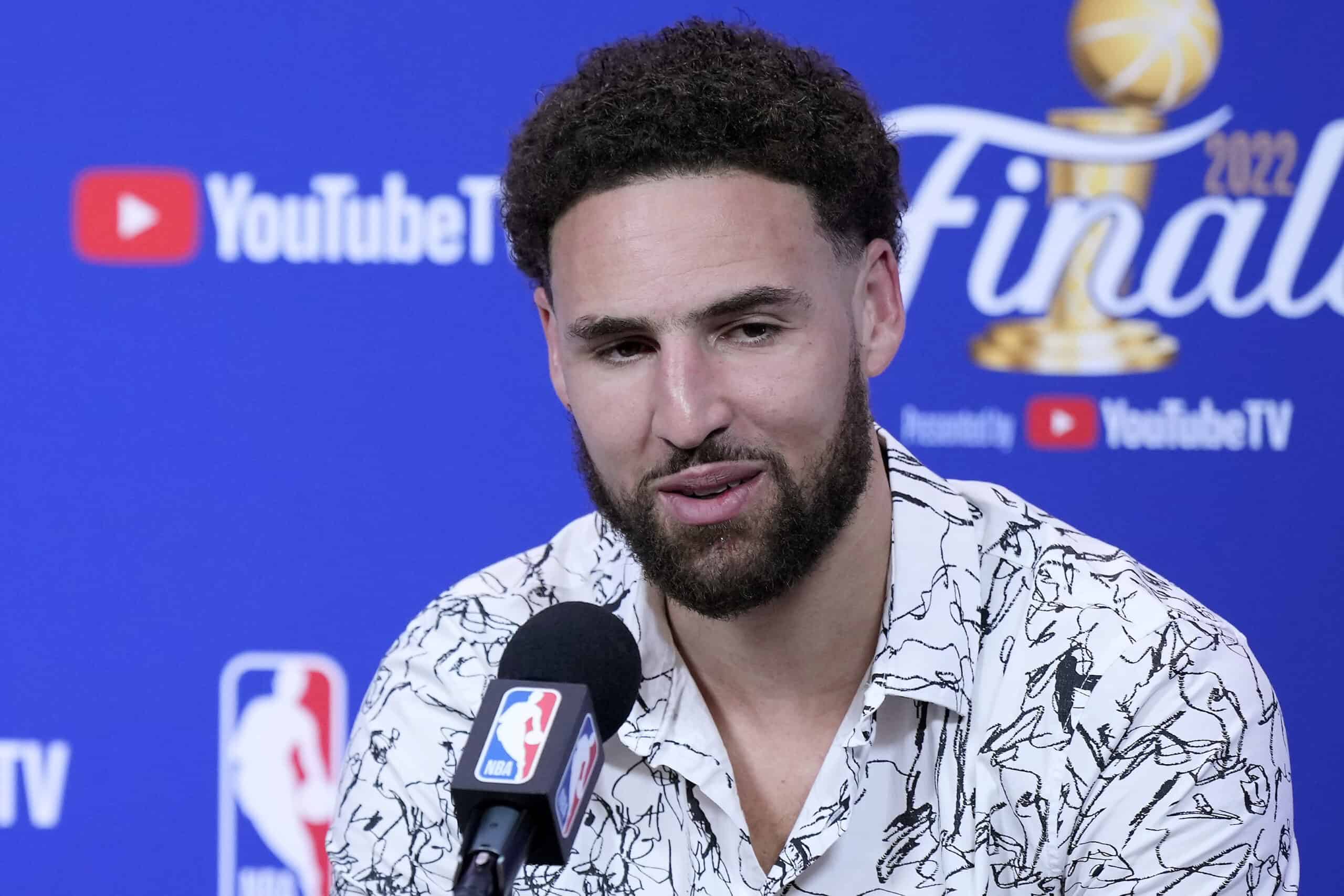 Video Shows Klay Thompson Practicing For First Time As A Maverick
