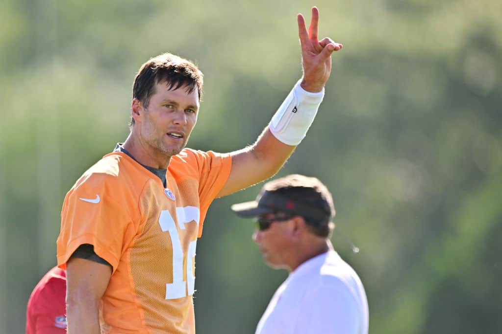 Buccaneers HC Reveals If Tom Brady Will Play Saturday