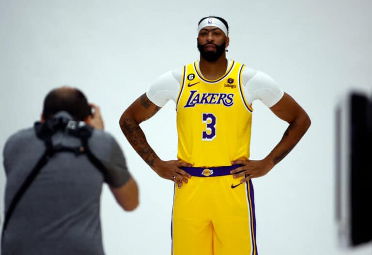 NBA Analyst Shares The Boldest Anthony Davis Take
