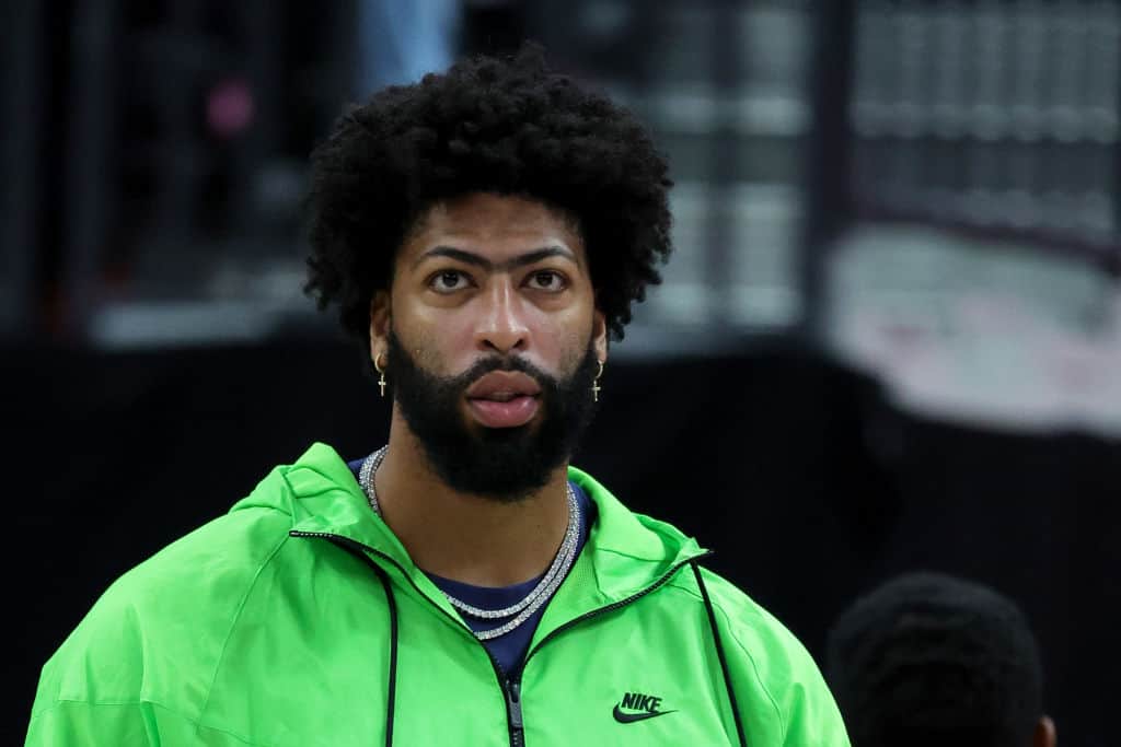 Anthony Davis Already Has Lakers Fans Worried