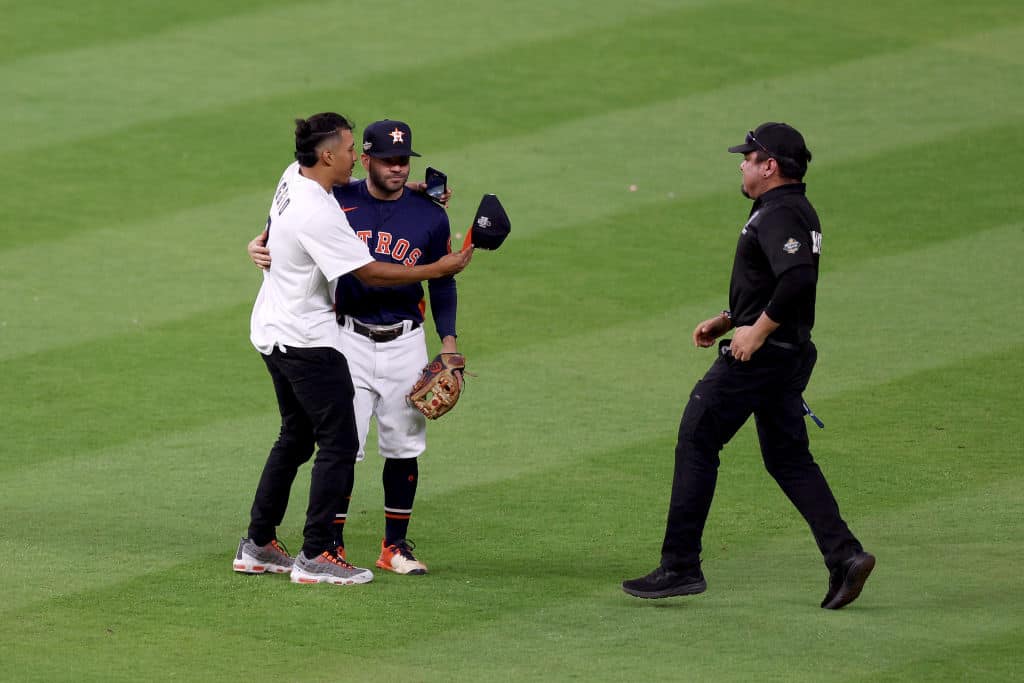 Jose Altuve Provides Details About A Fan Interaction