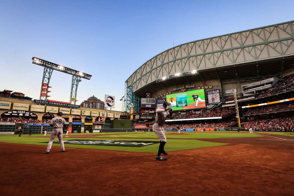 The Roof Has Become A Storyline For The Astros And Yankees