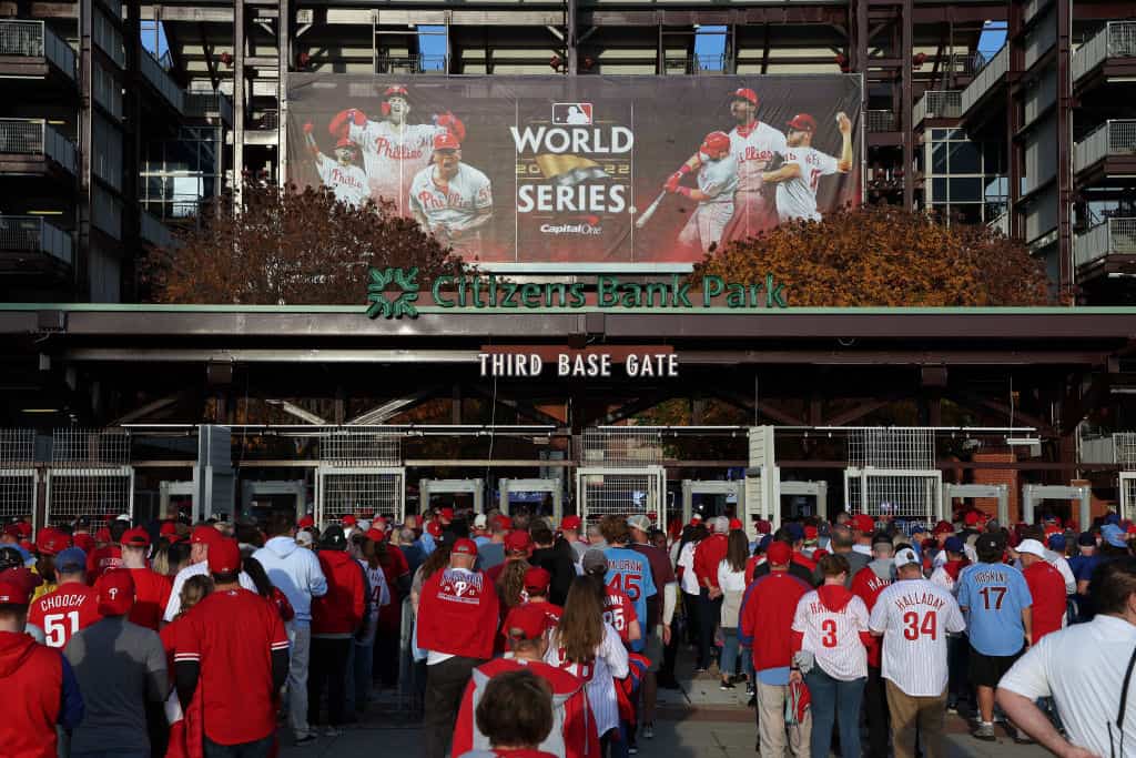 Phillies Fans Are Demanding The Team To Sign 1 Star