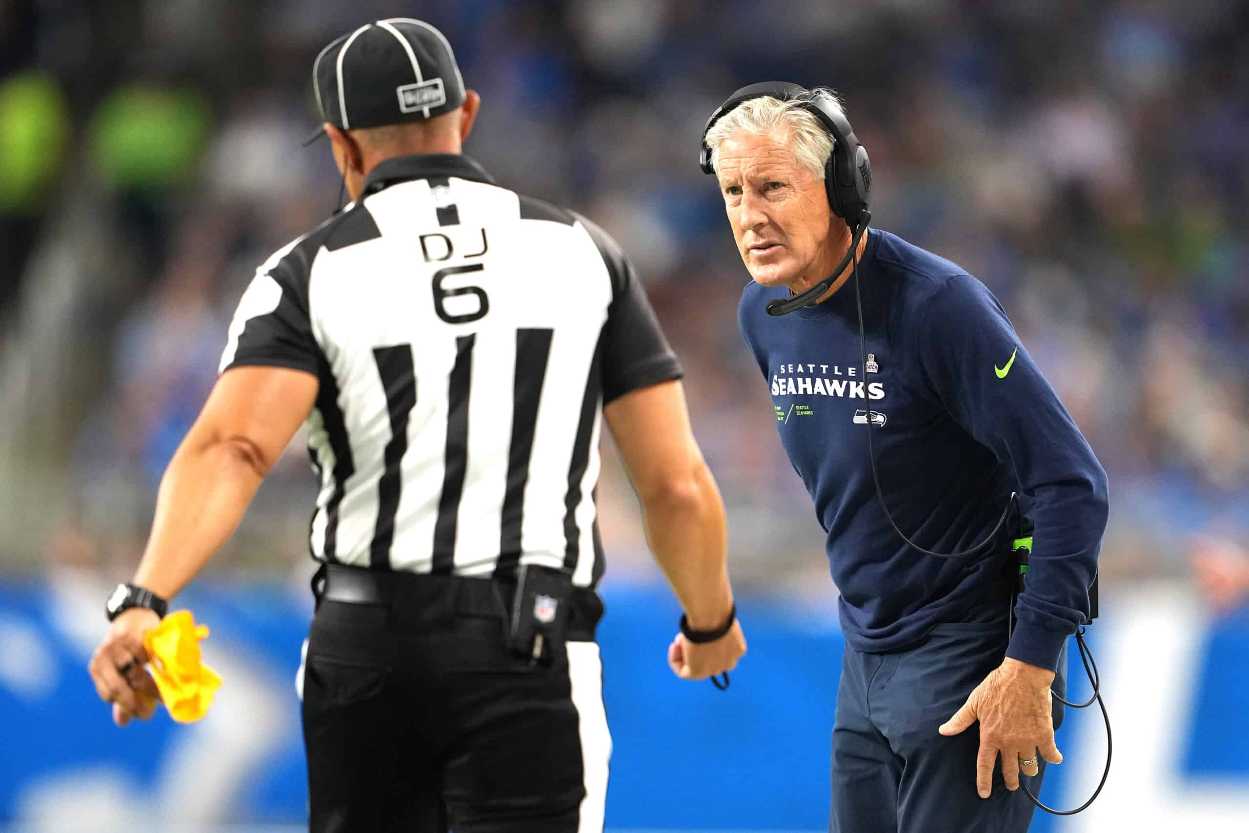 Throwing Refs The Mariners Had Fun With A NFL Referee Blunder