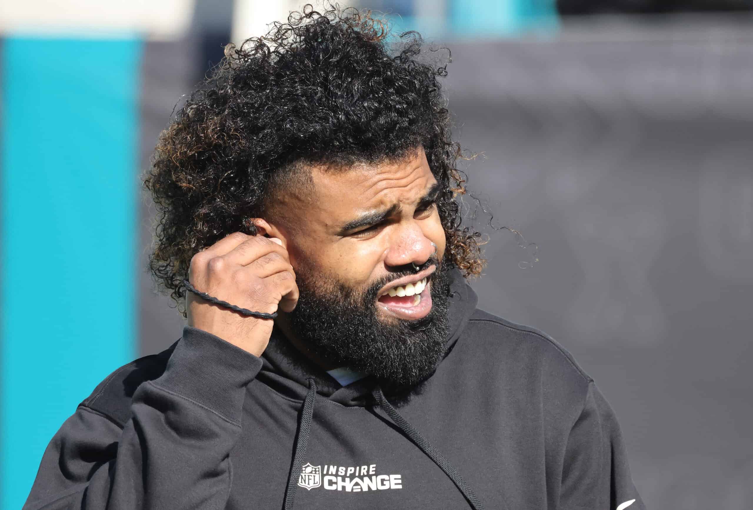Analyst Questions Cowboys After Signing Ezekiel Elliott