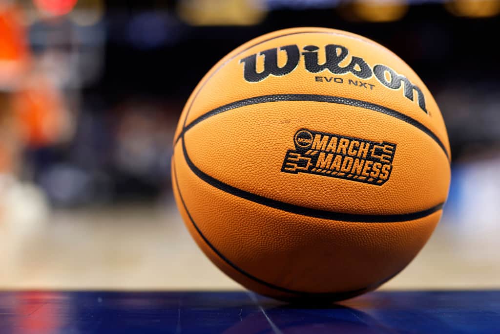 A Legendary College Basketball Coach Has Passed Away