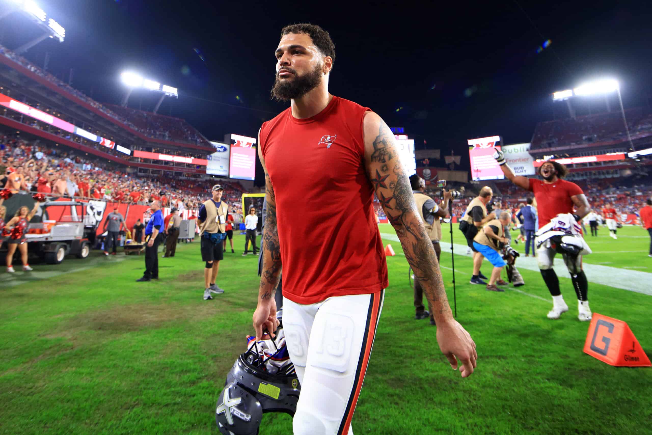 Mike Evans Breaks His Silence On Contract Situation