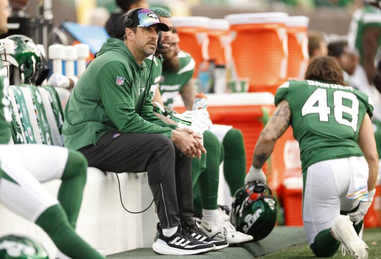 Robert Saleh Reveals How Aaron Rodgers Looks At OTAs