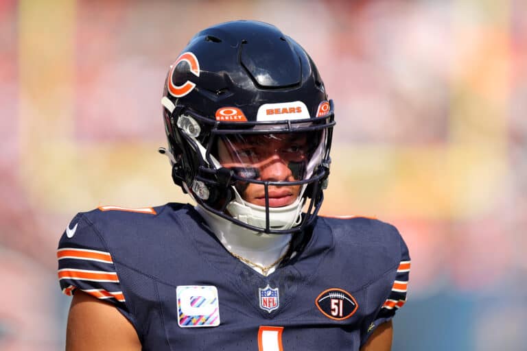 Insider Notes How Bears’ Return For Justin Fields Could Get Better