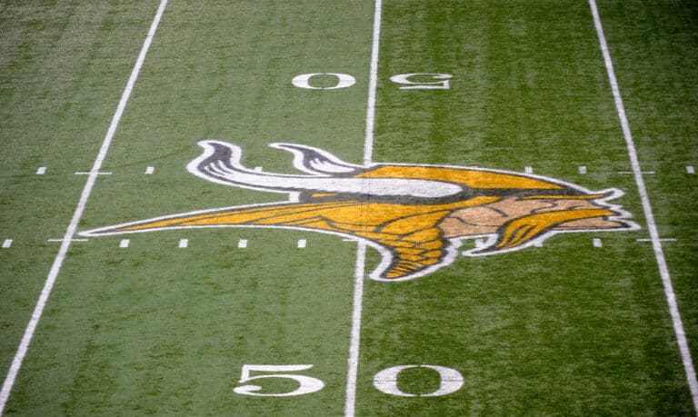 Insider Reveals Which Vikings QB Will Most Likely Start In Week 1