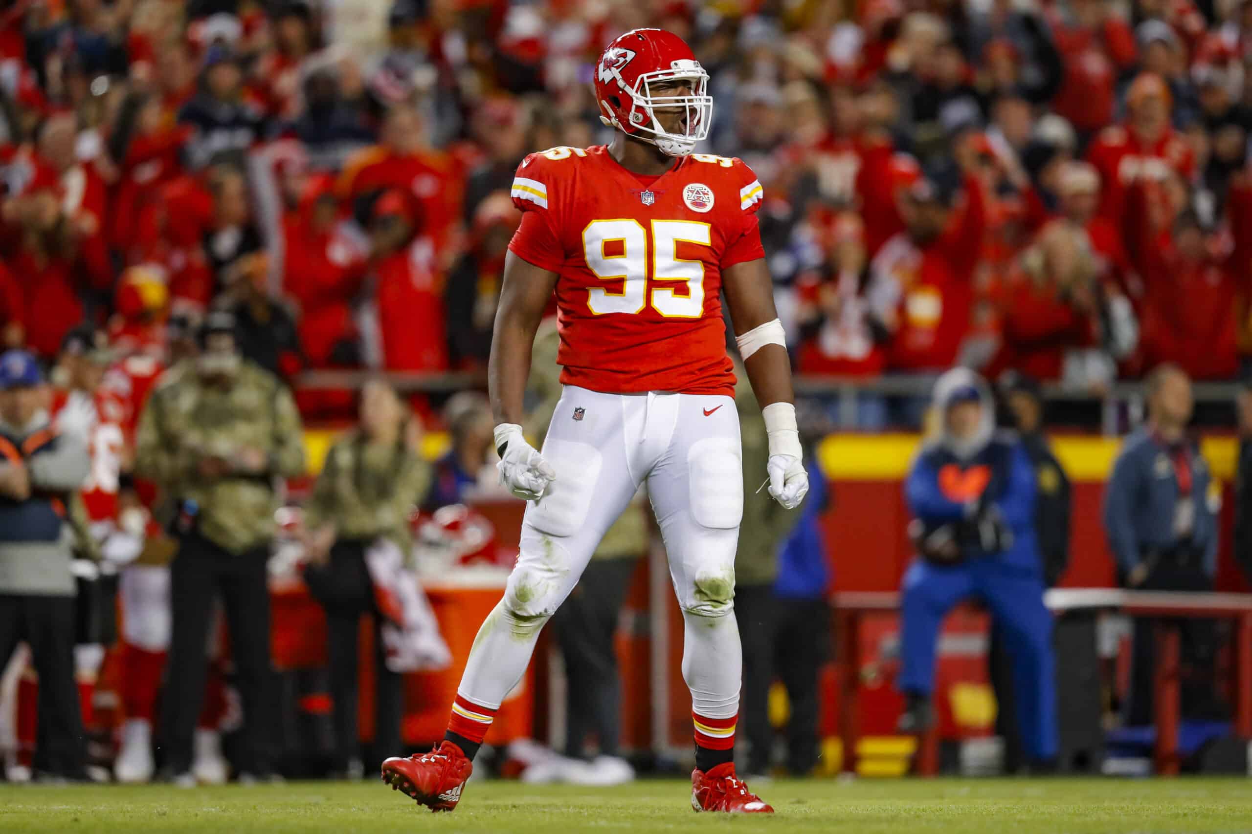 Analyst Says Chiefs Should Sign Star WR Over Chris Jones