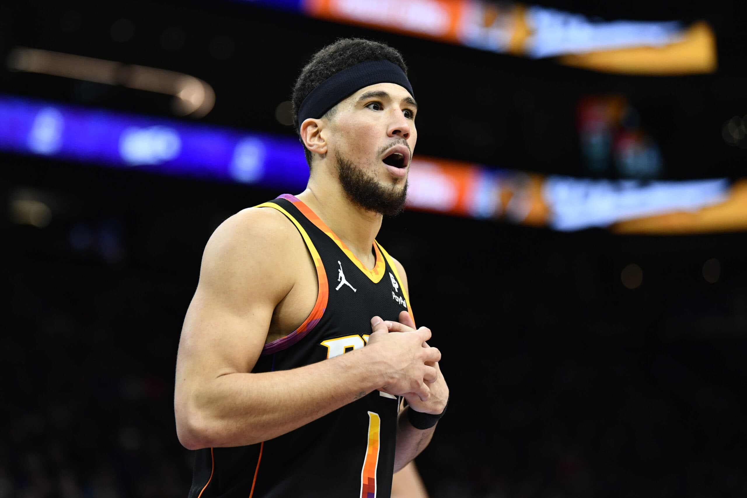 Devin Booker Reacts To Steph Curry’s Game-Winning 3