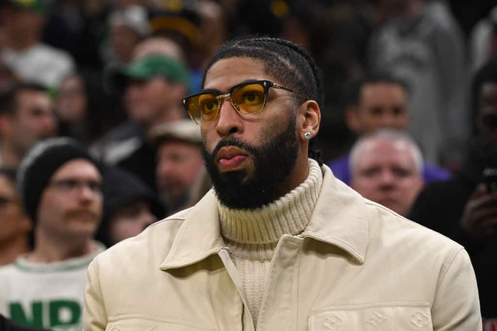 Anthony Davis Reacts To Lakers Standing Pat At The Deadline