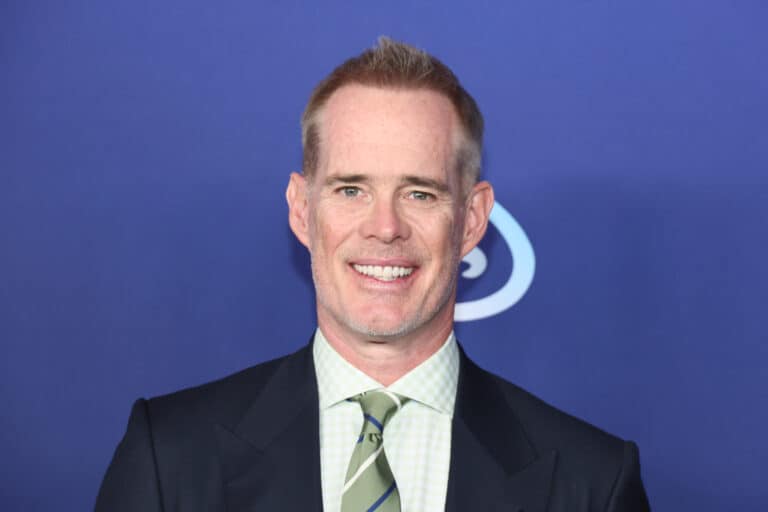 Joe Buck Has An Honest Admission About Philadelphia Fans