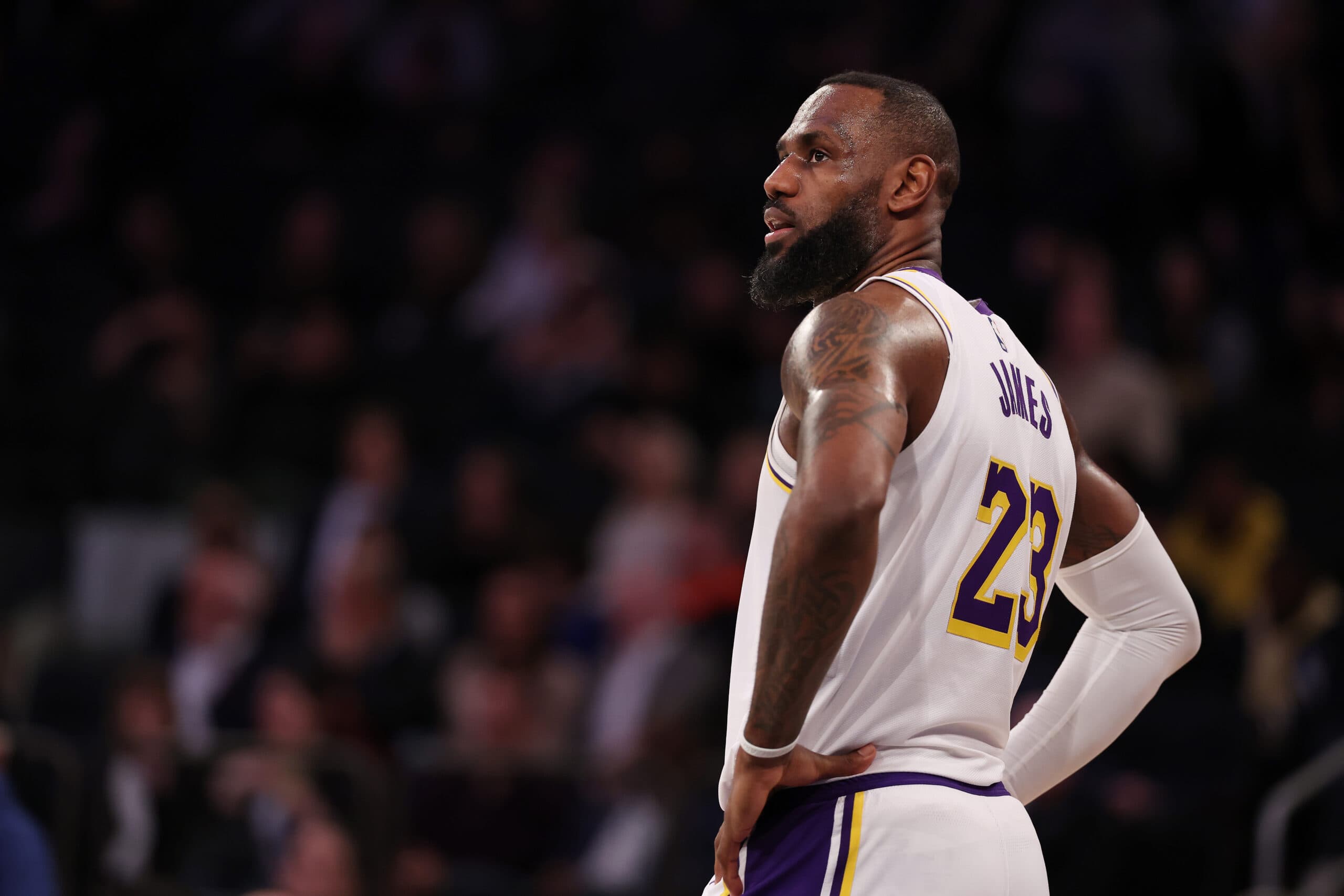 Former Player Makes Wild Suggestion For Next Lakers Head Coach