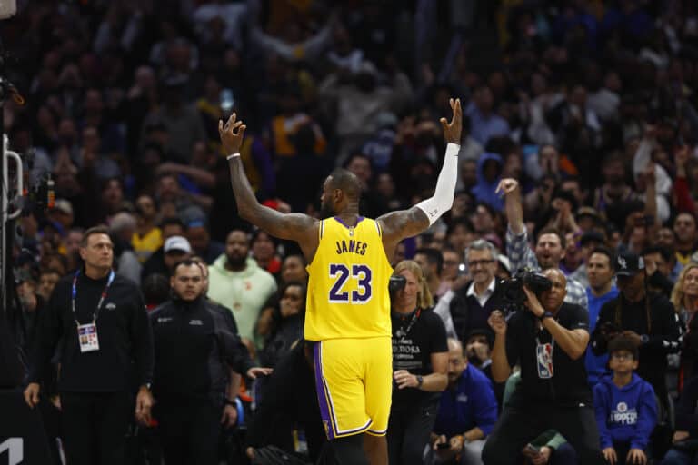 Keyshawn Johnson Makes A Bold Claim About LeBron James