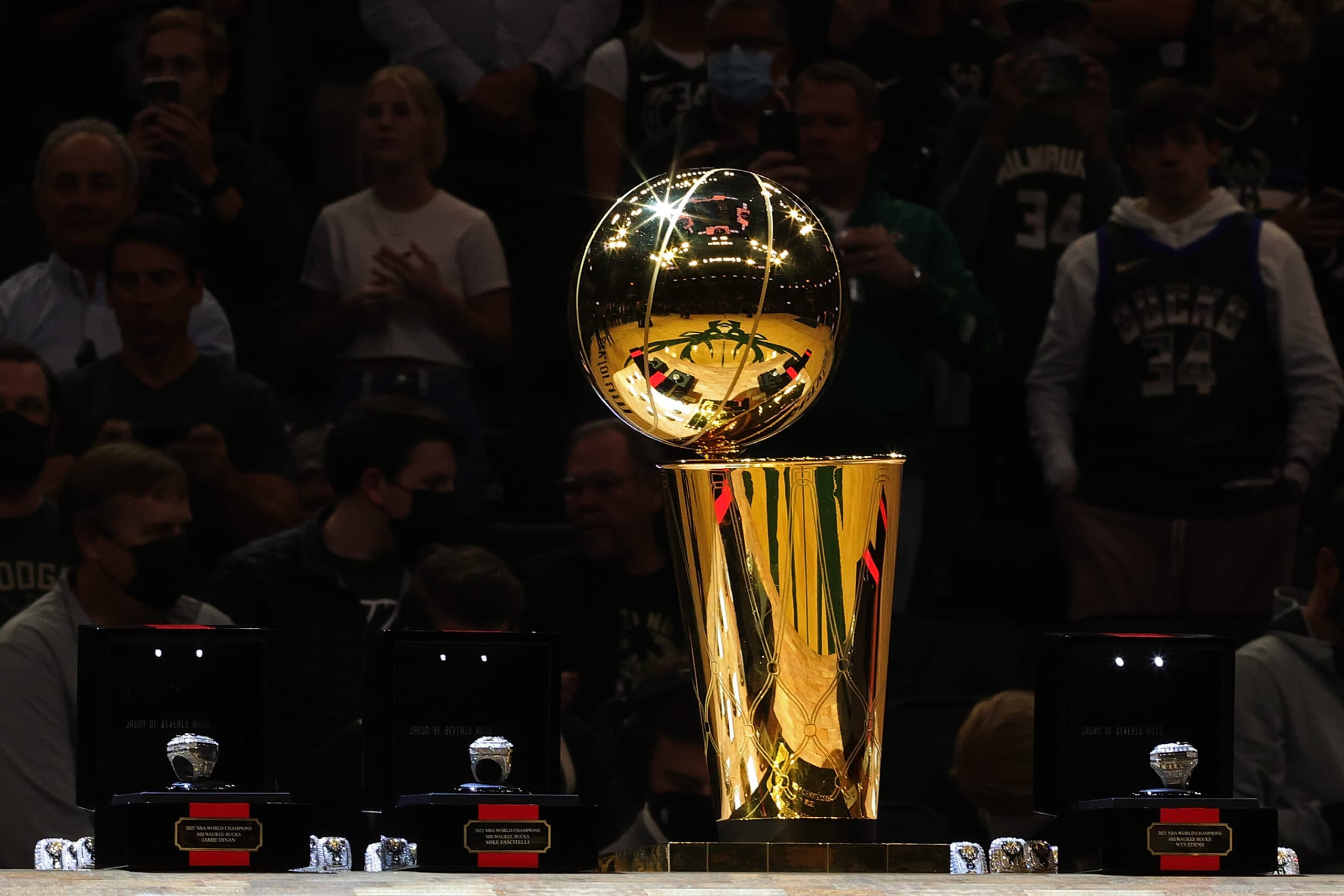 Oddsmakers Name 3 Teams As Favorites To Win 2025 NBA Finals