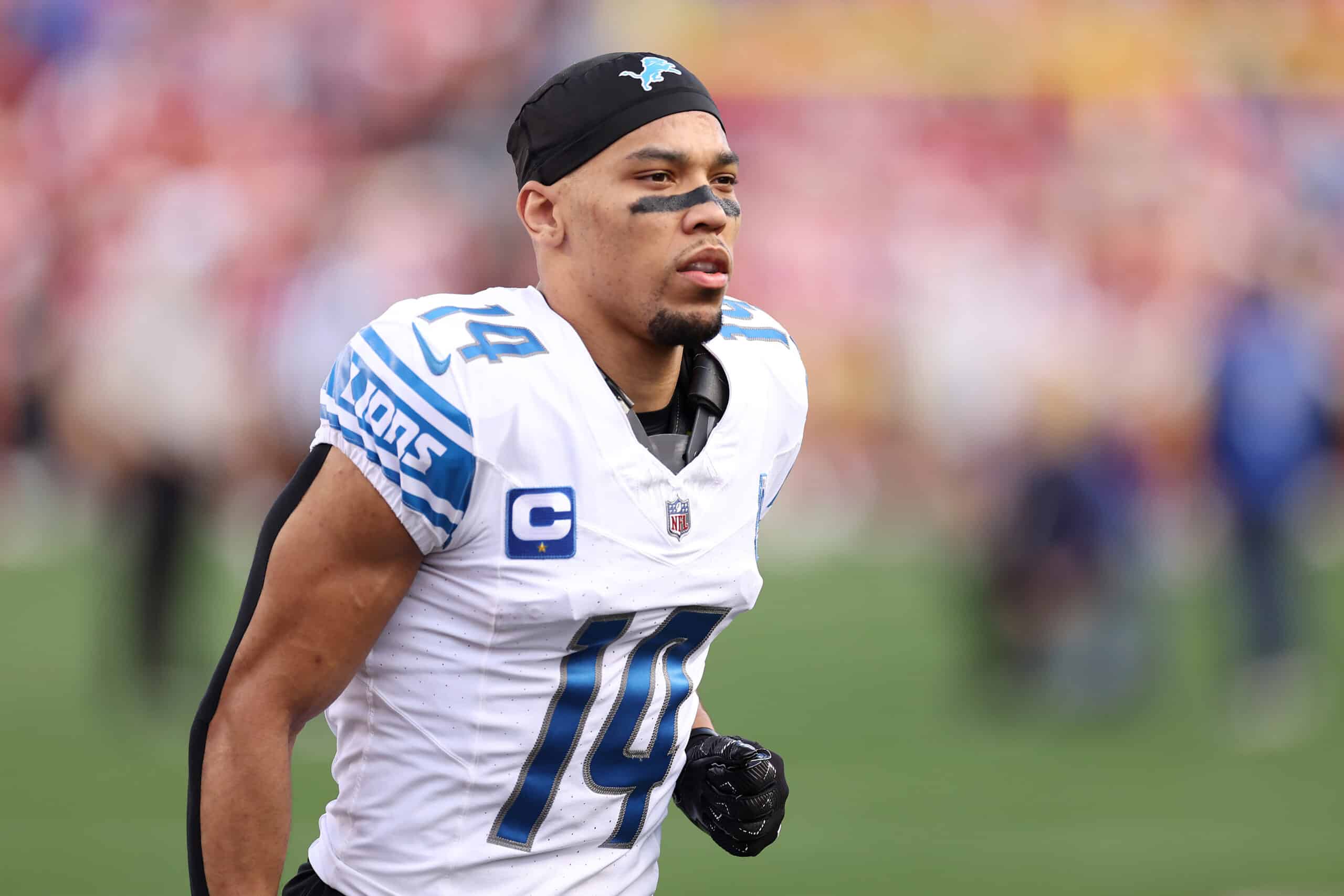 Amon-Ra St. Brown Names 3 WRs He Likes To Watch