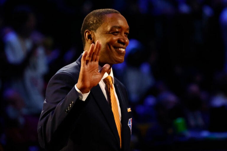 Isiah Thomas Sends A Message To Michael Jordan