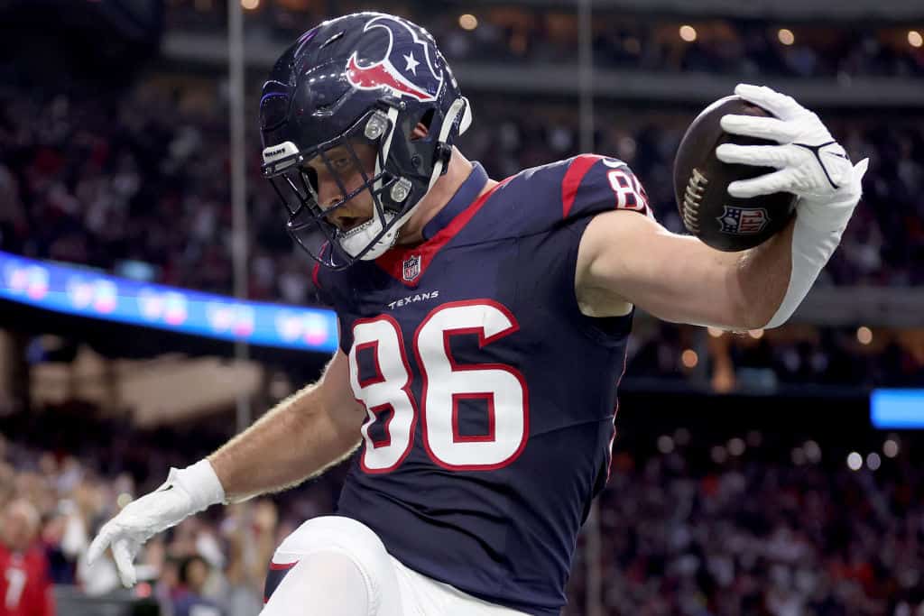 Dalton Schultz Reveals Why He Re-Signed With Texans