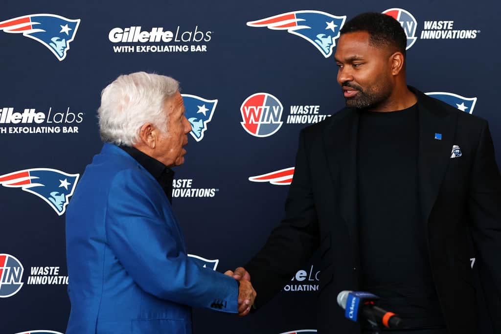Patriots Insider Says The Team Is Favoring 2 QB Prospects