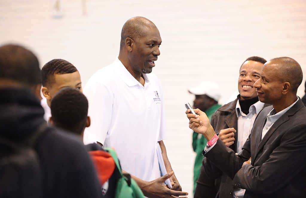 NBA West Star Surpasses Major Hakeem Olajuwon Record