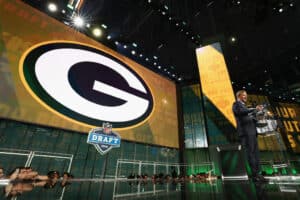 NFL Commissioner Roger Goodell announces a pick by the Green Bay Packers during the first round of the 2018 NFL Draft at AT&T Stadium on April 26, 2018 in Arlington, Texas.