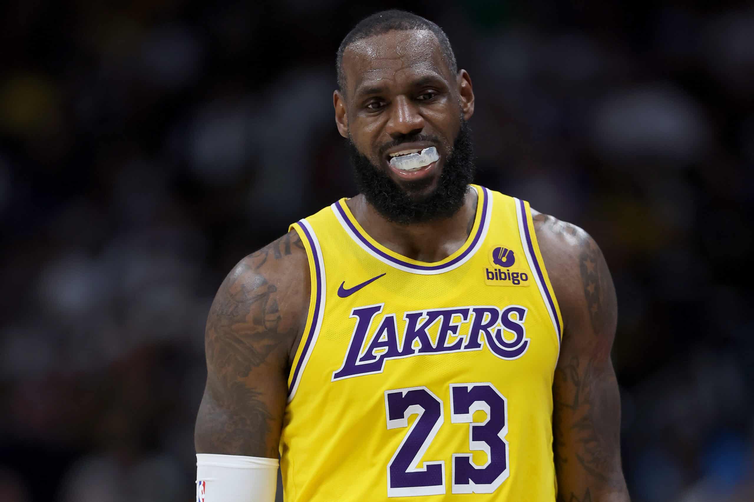 LeBron James, Lakers Announce New Contract