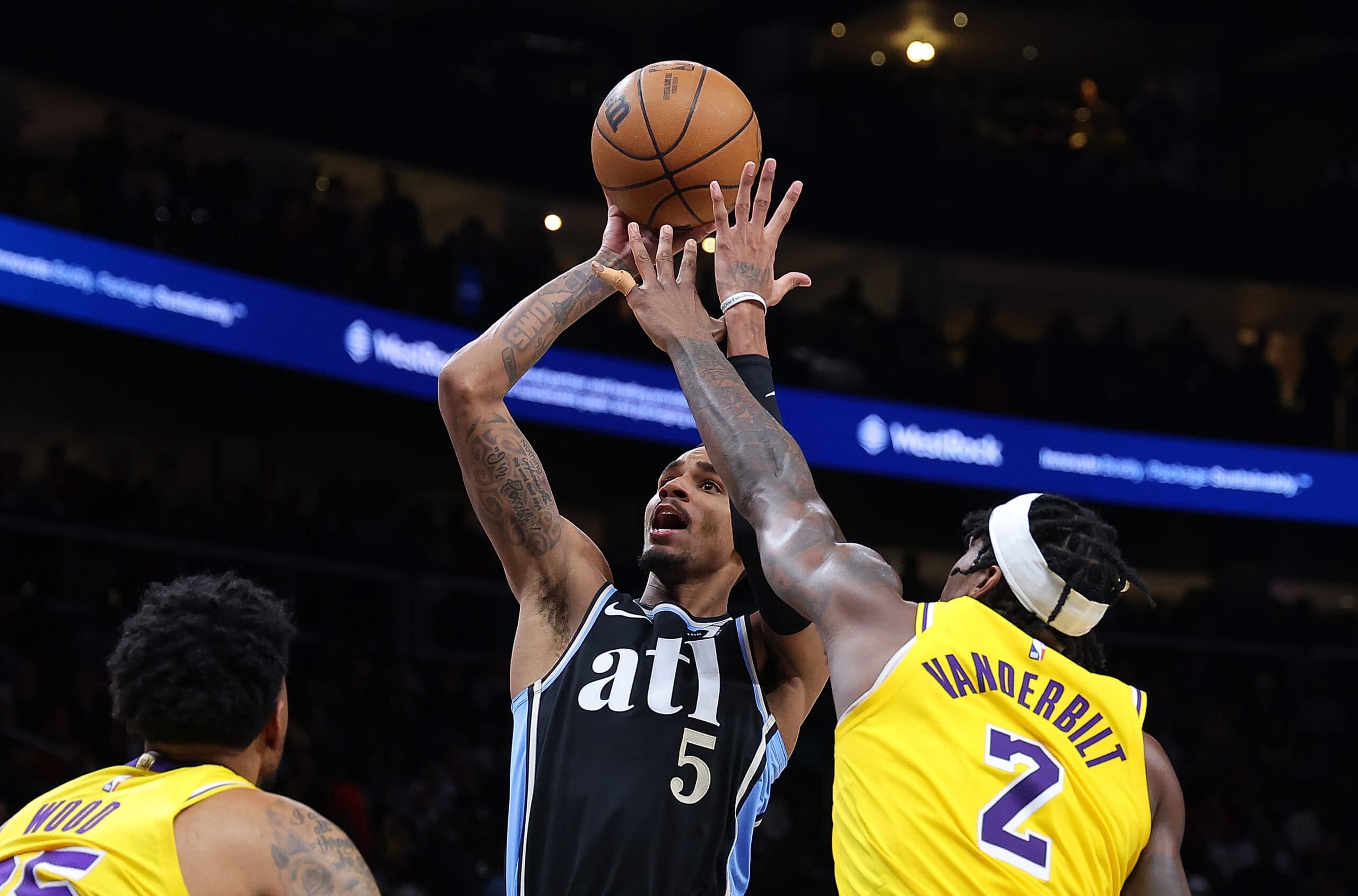 Insider Believes Lakers Will Pursue East Star This Offseason