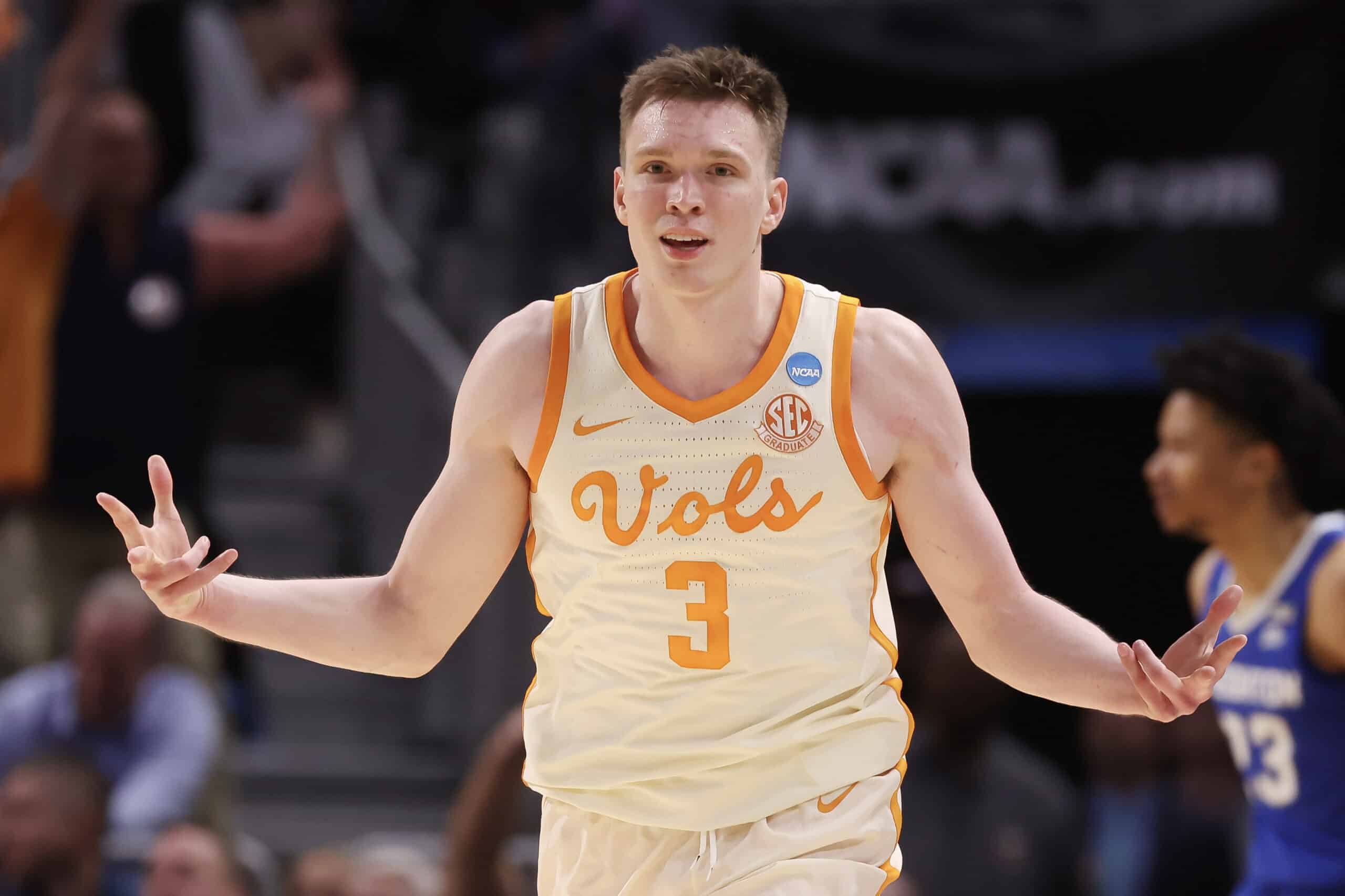 CJ McCollum Makes A Bold Prediction About Dalton Knecht