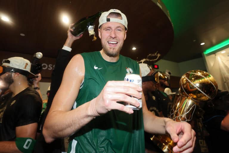 Video Shows Kristaps Porzingis Showing Up To Party In Miami