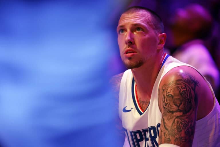 Pelicans Are Signing Former Clippers Center