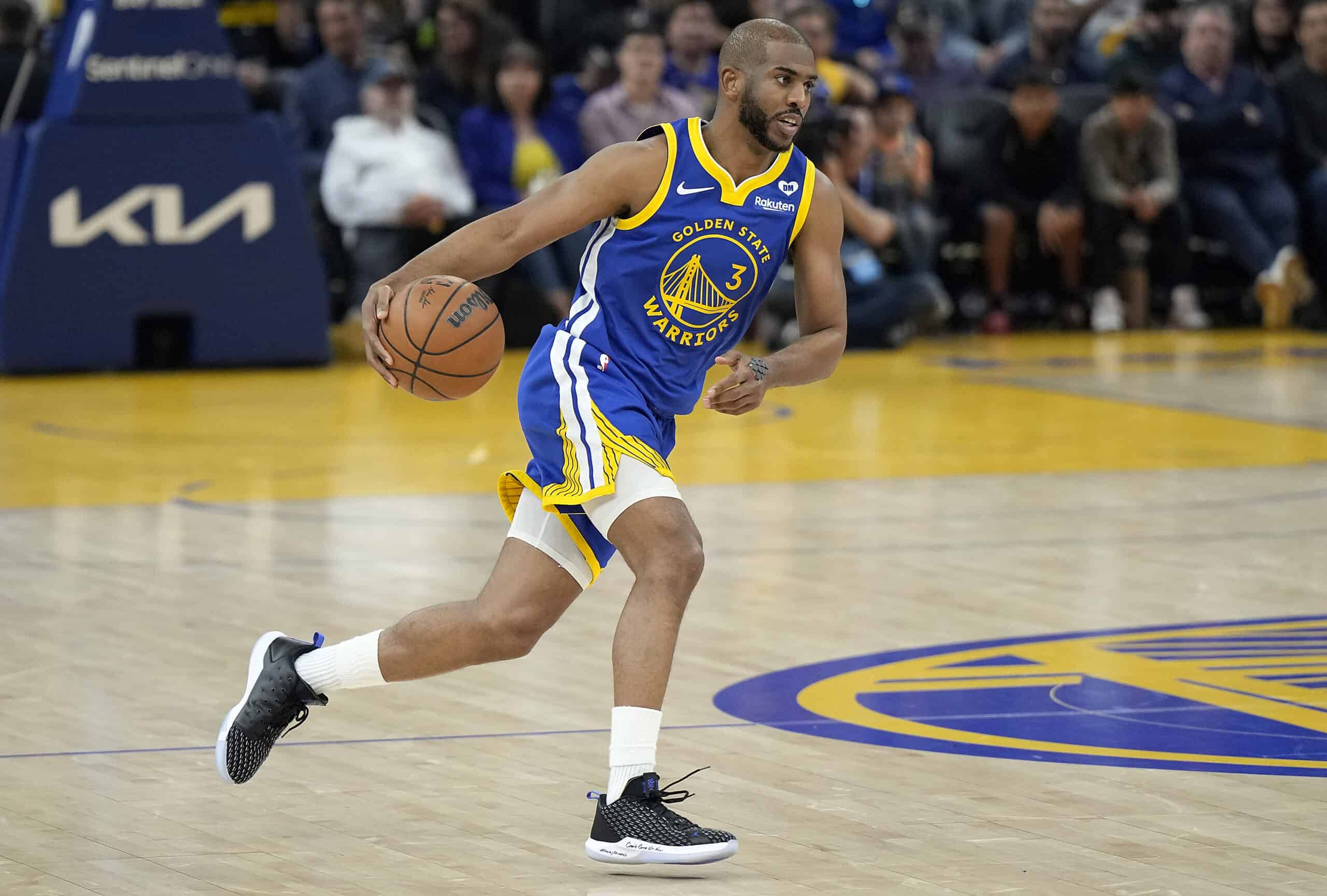Spurs Veteran Is Giving Up His Jersey Number To Chris Paul