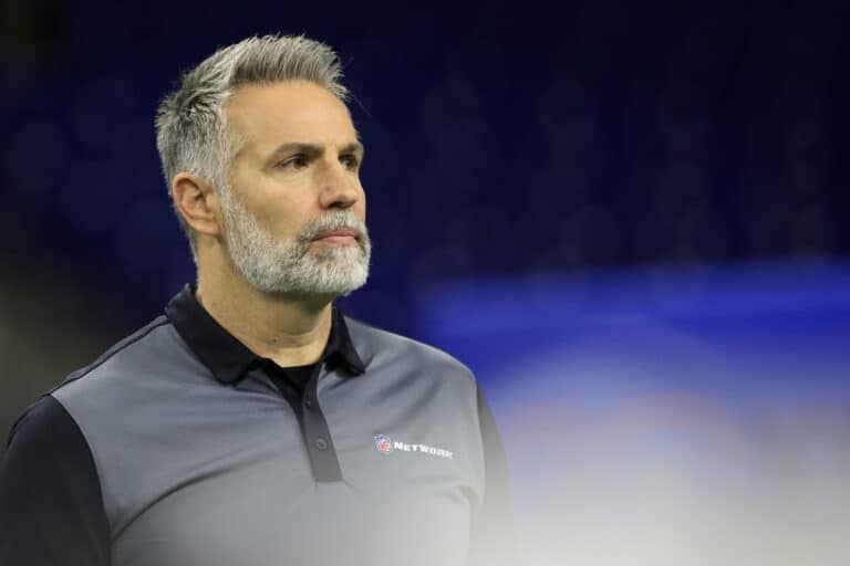 Kurt Warner Tips His Hat To Cardinals QB