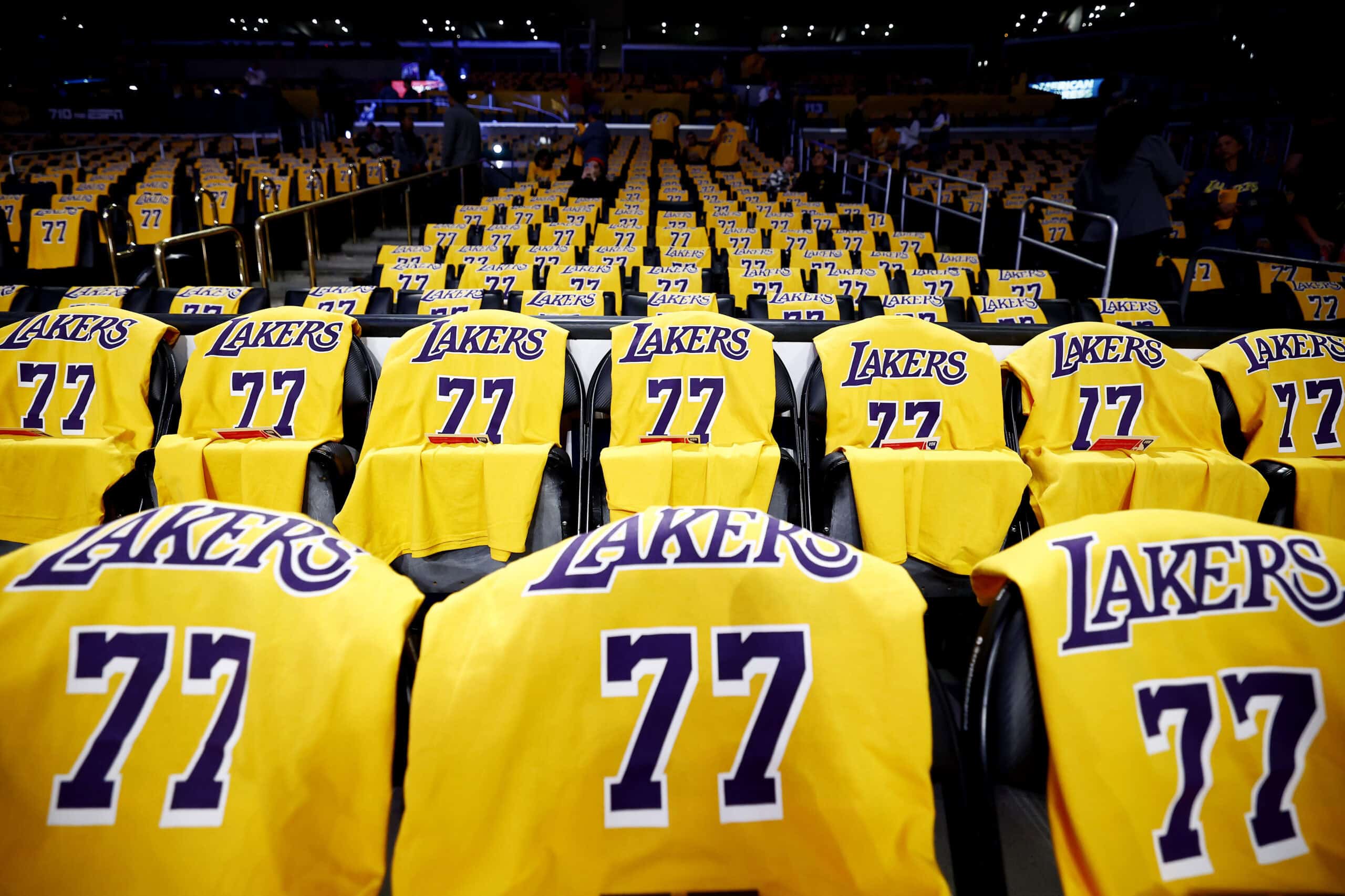 Analyst Names 'Missing Piece' For Lakers