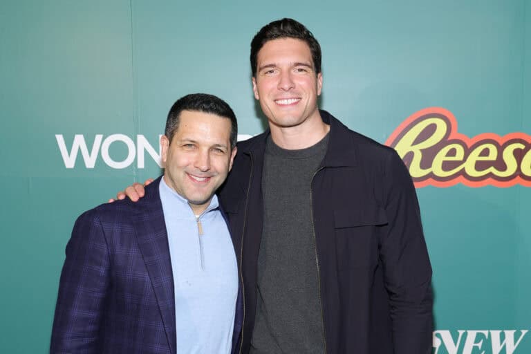 Adam Schefter Reacts To Steelers Signing Aaron Rodgers