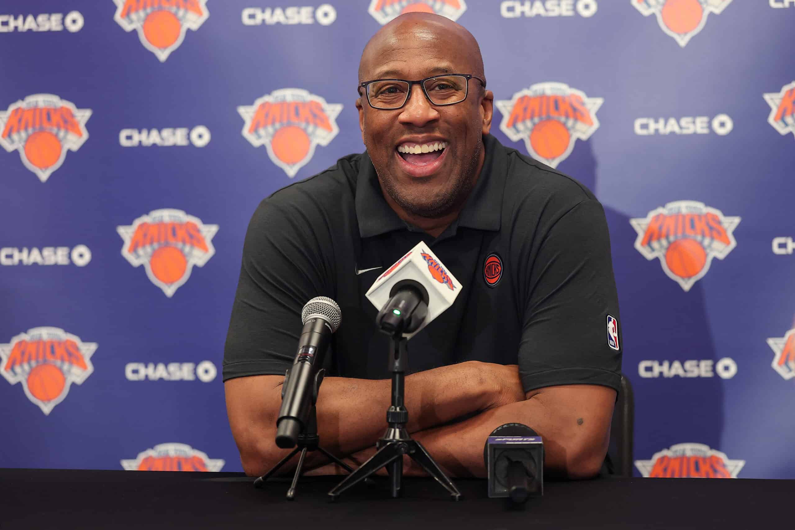 Mike Brown Reveals Thoughts About 2 Knicks Stars Taking Pay Cut