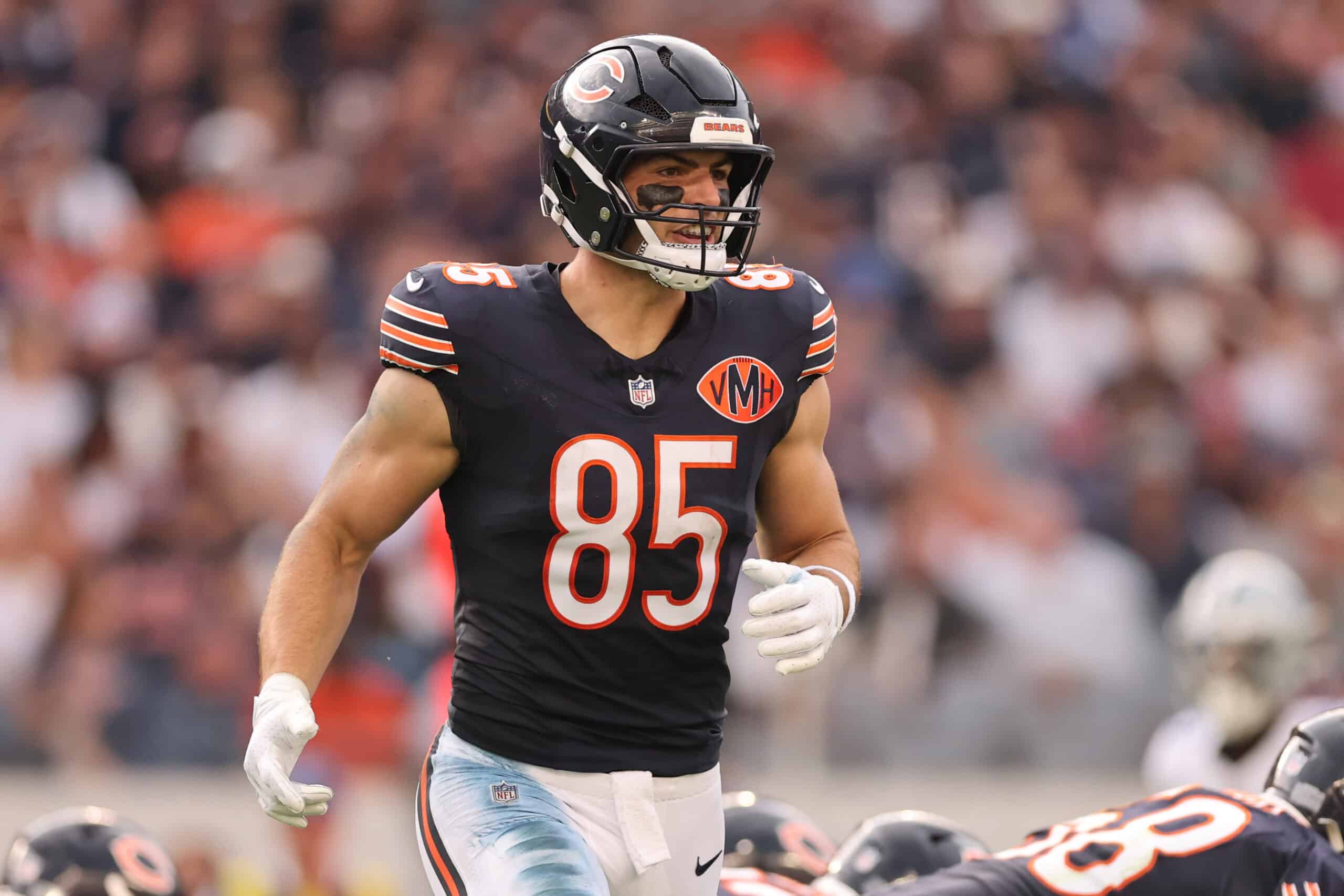 Cole Kmet Says Bears Rookie Reminds Him Of Himself