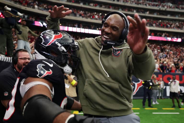 DeMeco Ryans Has High Praise For Texans Rookies