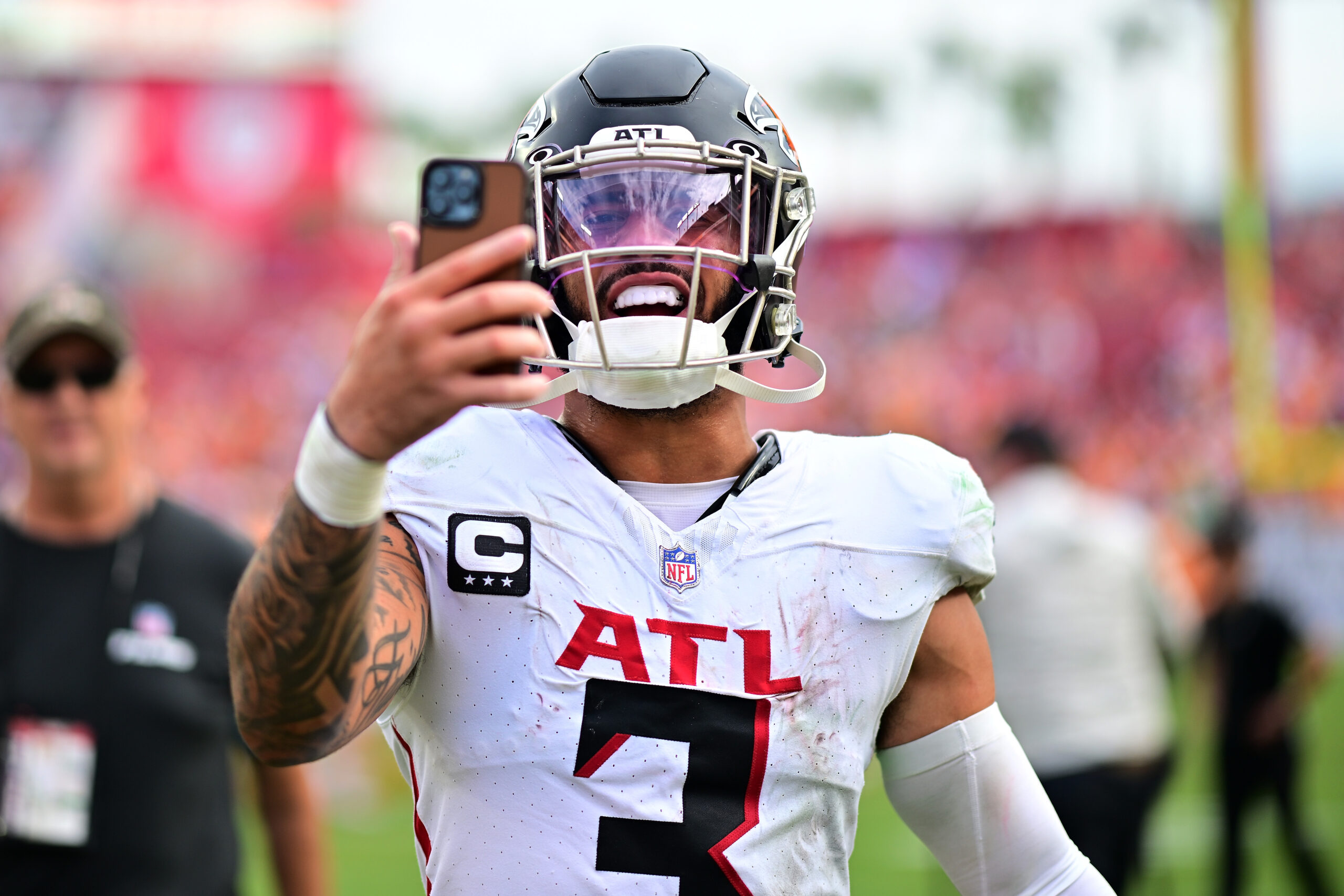 TAMPA, FLORIDA - OCTOBER 27: Jessie Bates III #3 of the Atlanta Falcons reacts after their 31-26 win over the Tampa Bay Buccaneers at Raymond James Stadium on October 27, 2024 in Tampa, Florida. 