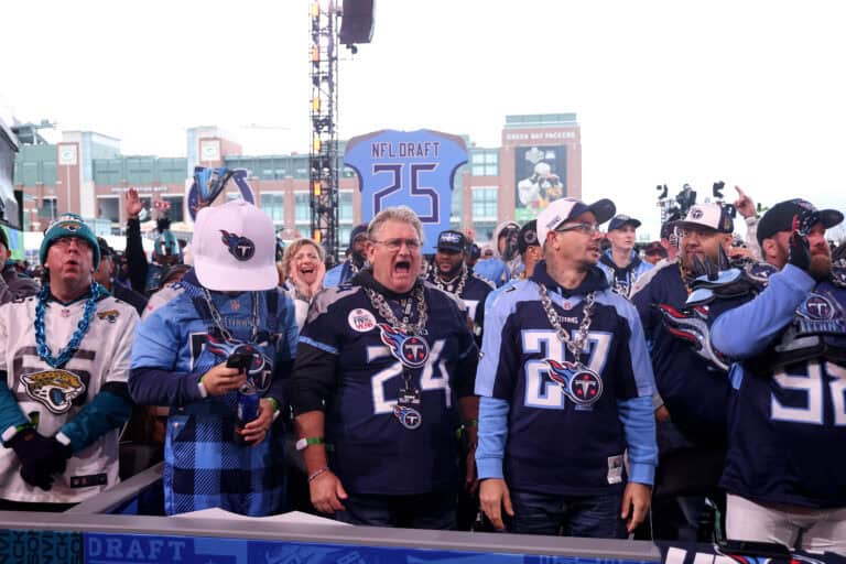 Titans Given Encouraging Odds To Land No. 1 Draft Pick
